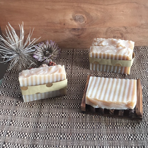 Soap Lemon & Honey Handcrafted Luxurious creamy - Picture 3 of 6